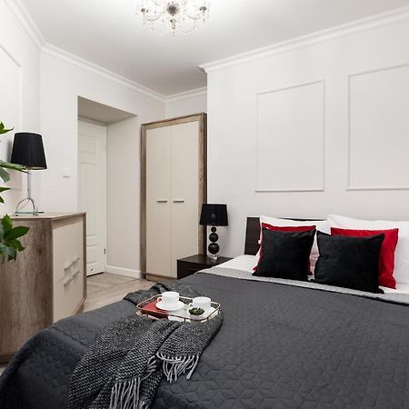 Luxe Living Boutique Pilsudskiego 11 Apartment Krakow Ngoại thất bức ảnh
